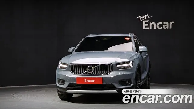 Volvo XC40 2021 — фото 3