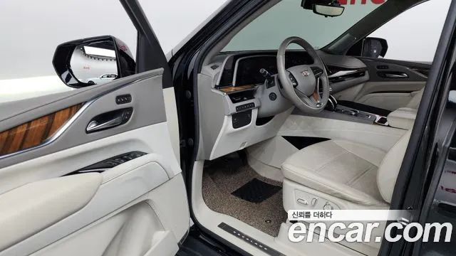 Cadillac Escalade 2022 — фото 13