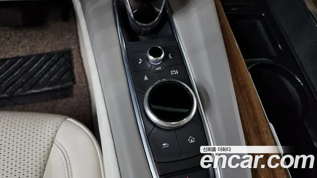 Cadillac Escalade 2022 — фото 18