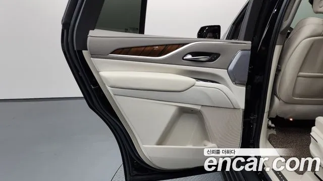 Cadillac Escalade 2022 — фото 15