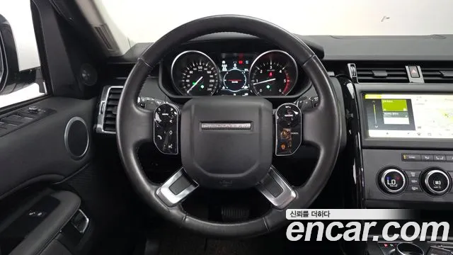 Land Rover Discovery 2020 — фото 19