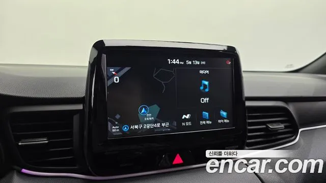 Hyundai Veloster 2019 — фото 15