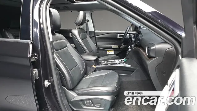 Ford Explorer 2020 — фото 17