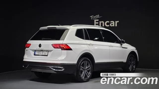 Volkswagen Tiguan 2023 — фото 2