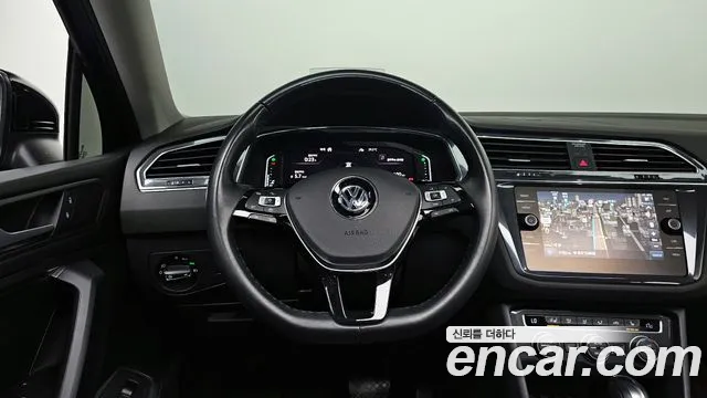 Volkswagen Tiguan 2020 — фото 19