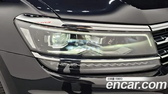 Volkswagen Tiguan 2020 — фото 8