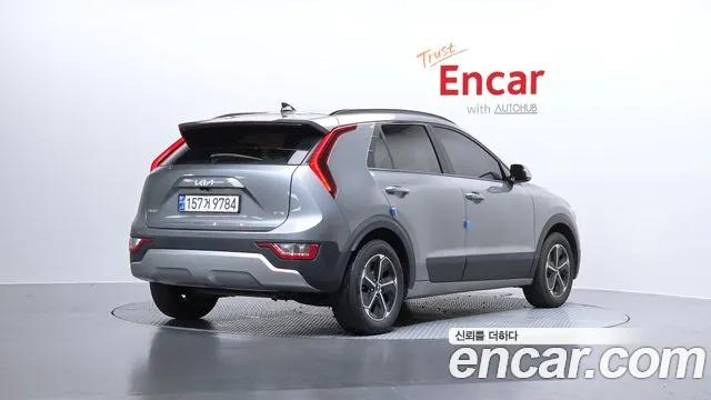 Kia Niro 2022 — фото 2