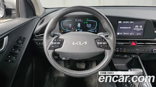 Kia Niro 2022 — фото 19