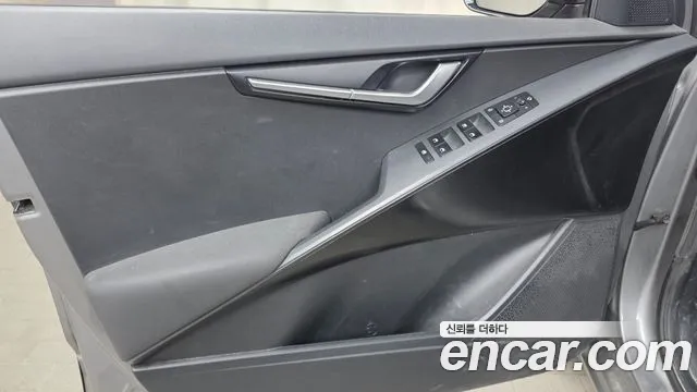 Kia Niro 2022 — фото 14