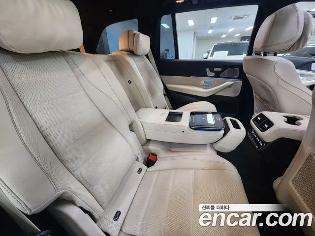 Mercedes-Benz GLS-Class 2025 — фото 16