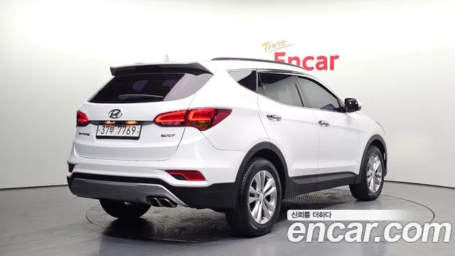 Hyundai Santafe 2017 — фото 2