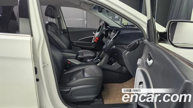 Hyundai Santafe 2017 — фото 12