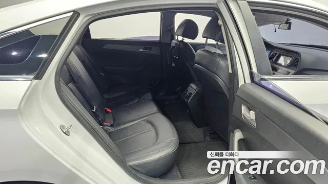 Hyundai Sonata 2016 — фото 18