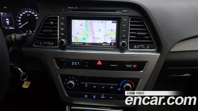 Hyundai Sonata 2016 — фото 20