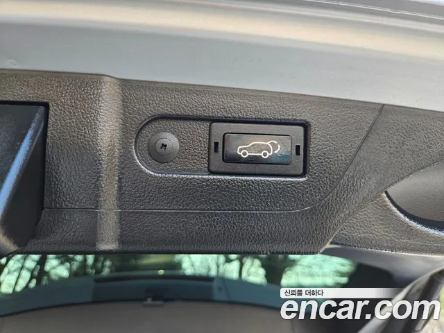 KG_Mobility_Ssangyong Rexton 2018 — фото 10