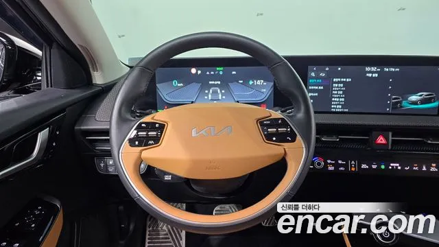 Kia EV6 2023 — фото 18