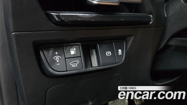 Kia EV6 2023 — фото 19