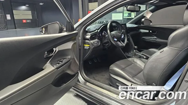 Hyundai Veloster 2019 — фото 13