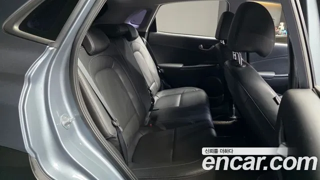 Hyundai Kona 2018 — фото 12