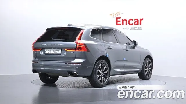Volvo XC60 2019 — фото 2