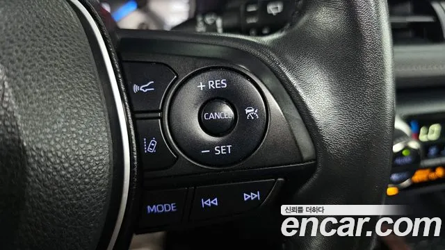 Toyota RAV4 2022 — фото 16