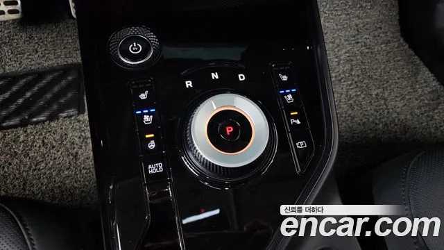 Kia Niro 2023 — фото 12