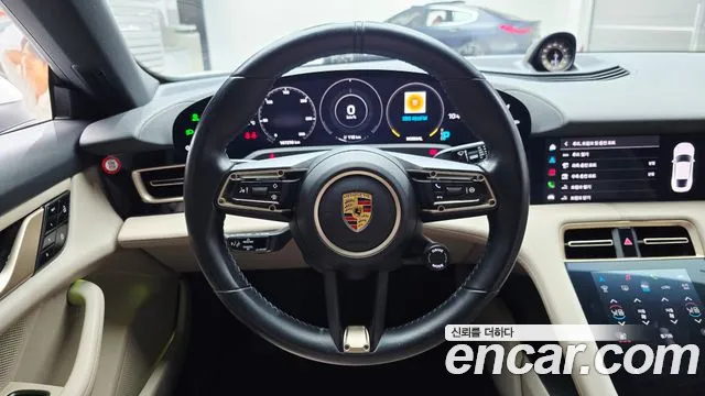Porsche Taycan 2021 — фото 13