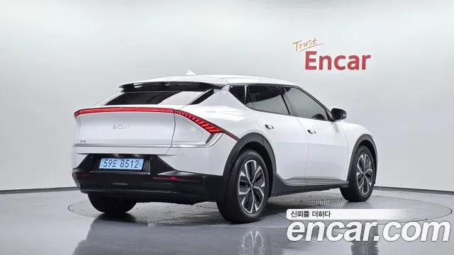 Kia EV6 2022 — фото 1