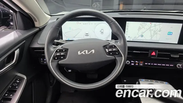 Kia EV6 2022 — фото 18