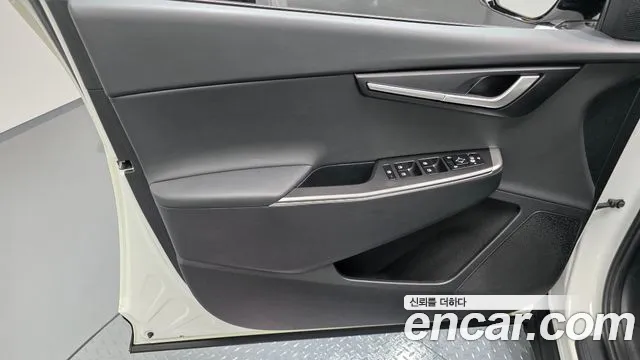 Kia EV6 2022 — фото 13