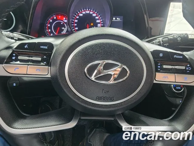 Hyundai AVANTE 2021 — фото 17