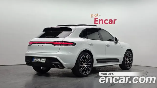 Porsche Macan 2023 — фото 2