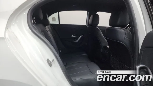 Mercedes-Benz A-Class 2025 — фото 17