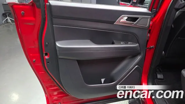 KG_Mobility_Ssangyong Rexton 2019 — фото 15