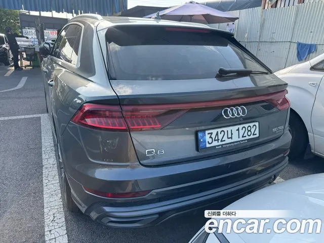 Audi Q8 2021 — фото 2