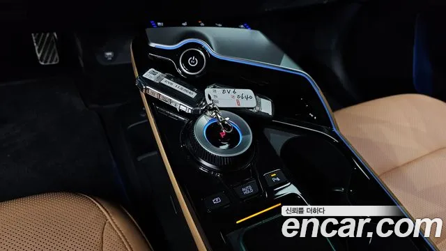 Kia EV6 2023 — фото 12