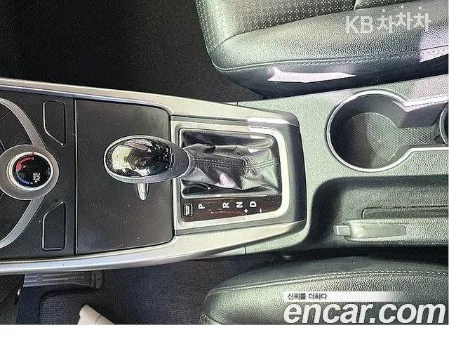 Hyundai AVANTE 2014 — фото 14