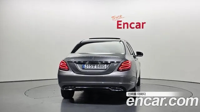 Mercedes-Benz C-Class 2015 — фото 4