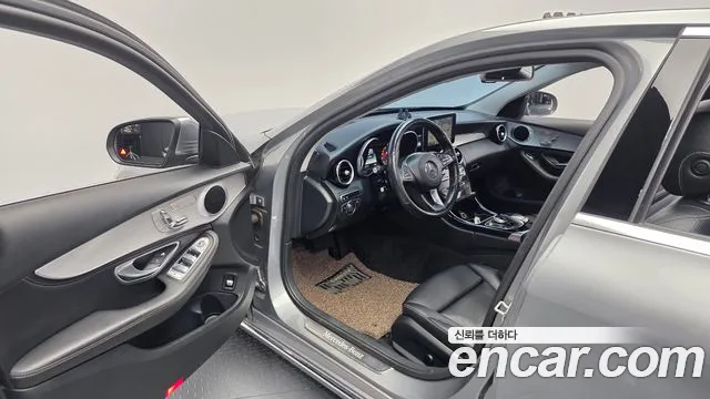 Mercedes-Benz C-Class 2015 — фото 10