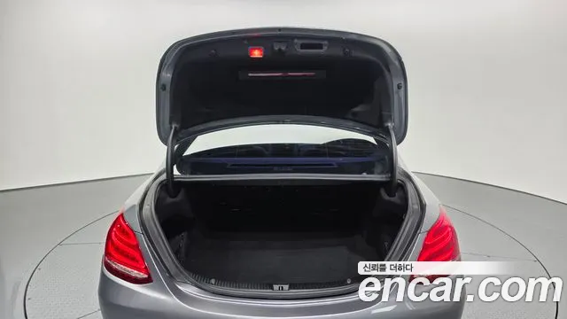 Mercedes-Benz C-Class 2015 — фото 20