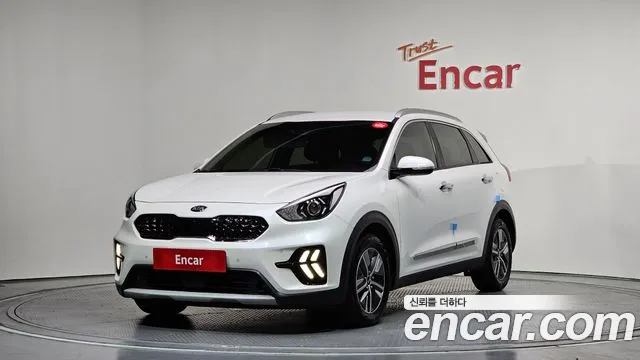Kia Niro 2020 — фото 1