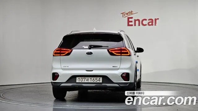 Kia Niro 2020 — фото 4