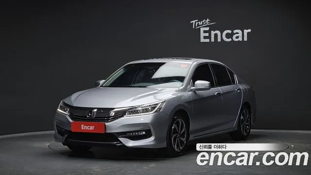 Honda Accord 2016 — фото 1