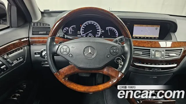 Mercedes-Benz S-Class 2010 — фото 12