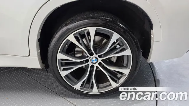 BMW X6 2018 — фото 5