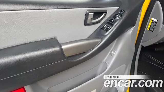 Hyundai Starex 2020 — фото 14