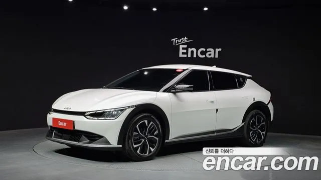 Kia EV6 2022 — фото 1