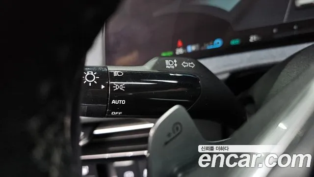 Kia EV6 2022 — фото 19