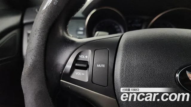 Hyundai Genesis 2014 — фото 18