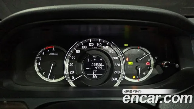 Honda Accord 2017 — фото 8